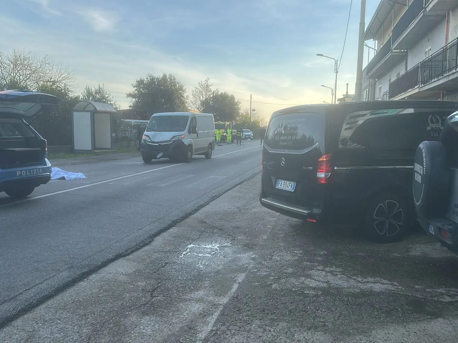 Incidente mortale a Corigliano Rossano, 85enne investita sulle strisce mentre va a comprare la colazione per il figlio disabile