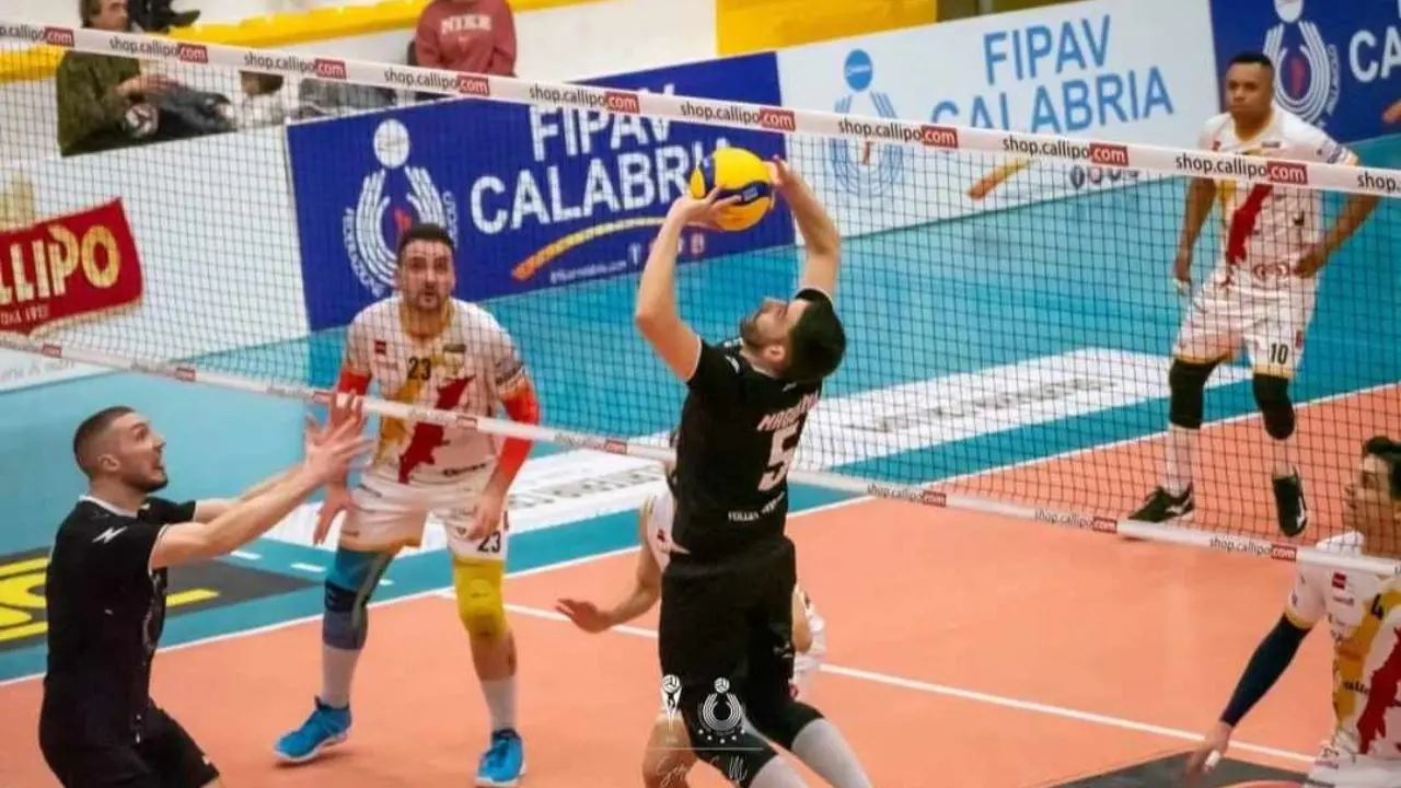 Volley Serie C maschile, Magurno lancia il Praia: «Non ci nascondiamo, vogliamo vincere la Serie C».\n