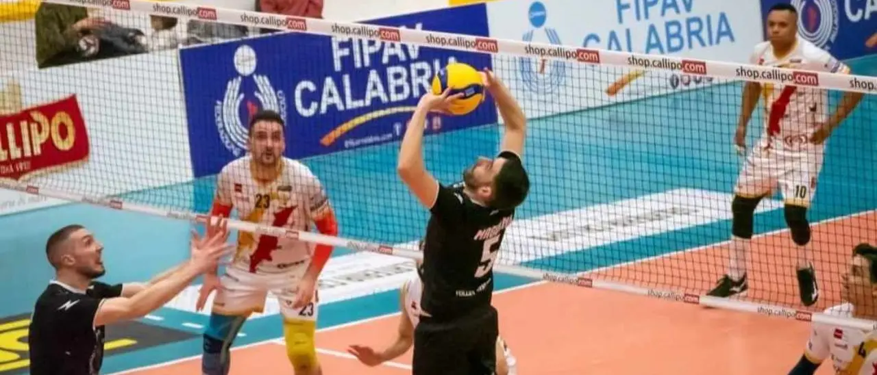 Volley Serie C maschile, Magurno lancia il Praia: «Non ci nascondiamo, vogliamo vincere la Serie C».\n