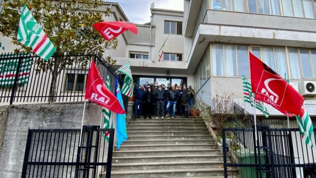 <p>Una delle tante proteste dei lavoratori degli ex Consorzi di bonifica</p>\\n