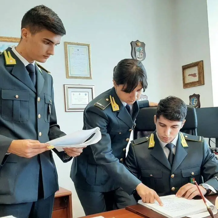 I contributi pubblici per la tv privata spesi per assumere parenti dei proprietari: sequestro da 3,4 milioni in Sicilia\n