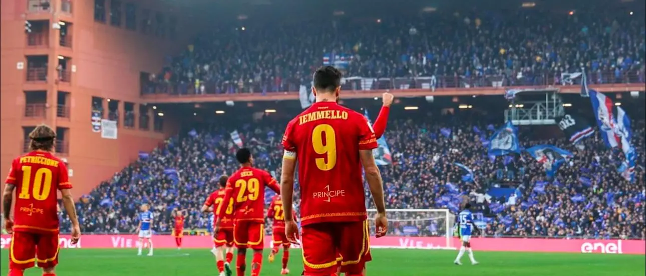 Iemmello e la Calabria riscoperta dopo il ritorno a Catanzaro: «Oggi è una terra che dà opportunità. Ai ragazzi dico di sognare»