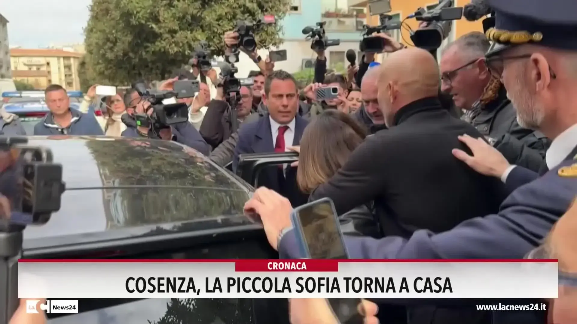 Cosenza, la piccola sofia torna a casa