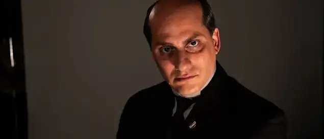 M - Il figlio del secolo: Mussolini parla a noi perché è ancora tra noi\n