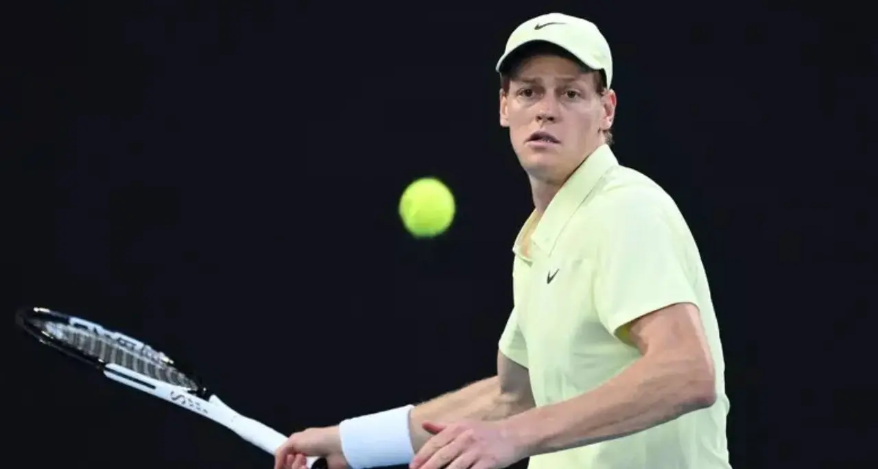 Tennis, Sinner buona la \"prima\" agli Internazionali d’Italia: vince contro Navone e vola al terzo turno