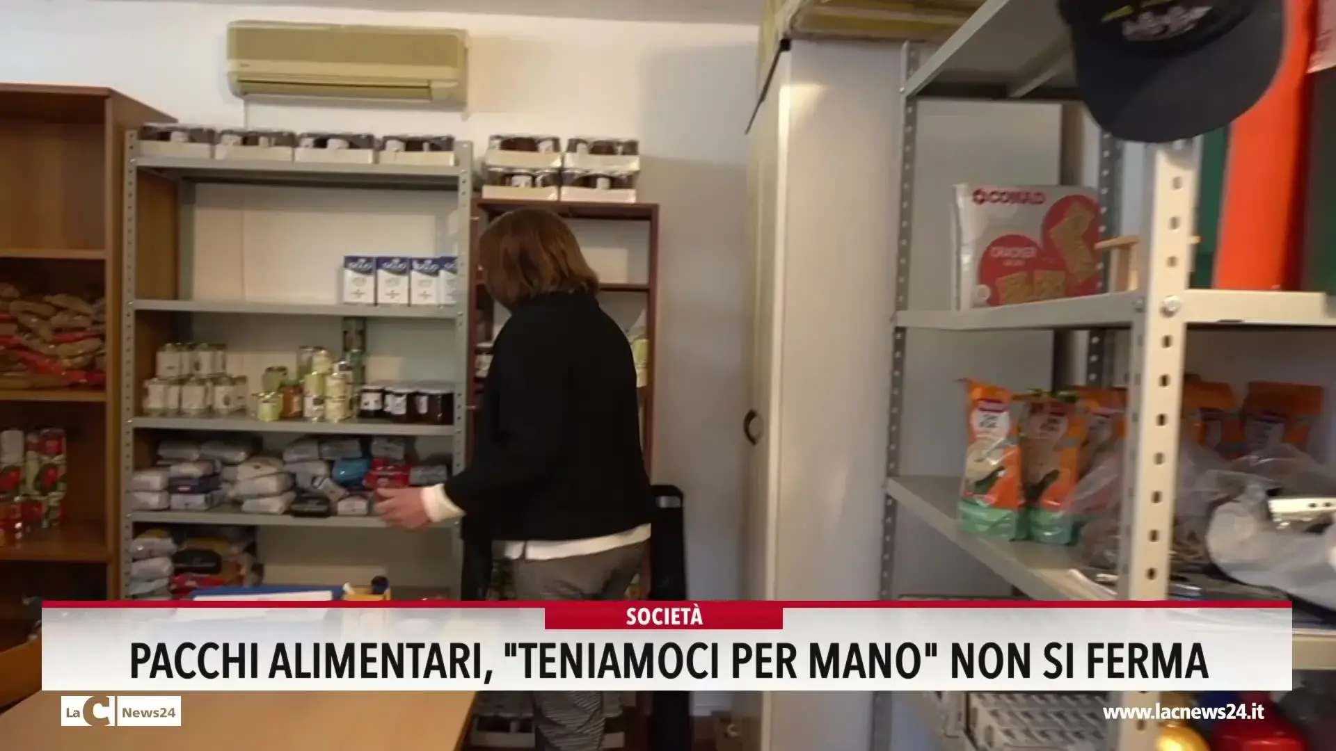 Pacchi alimentari, Teniamoci per mano non si ferma