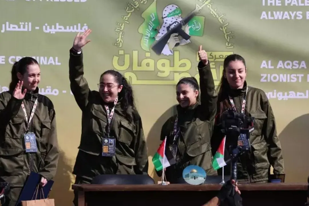 Hamas libera quattro ostaggi israeliani