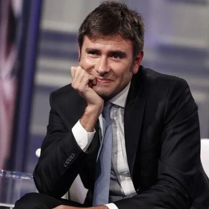 Alessandro Di Battista a Catanzaro per lanciare “Schierarsi”: l’ex parlamentare sarà in Calabria il 2 febbraio\n