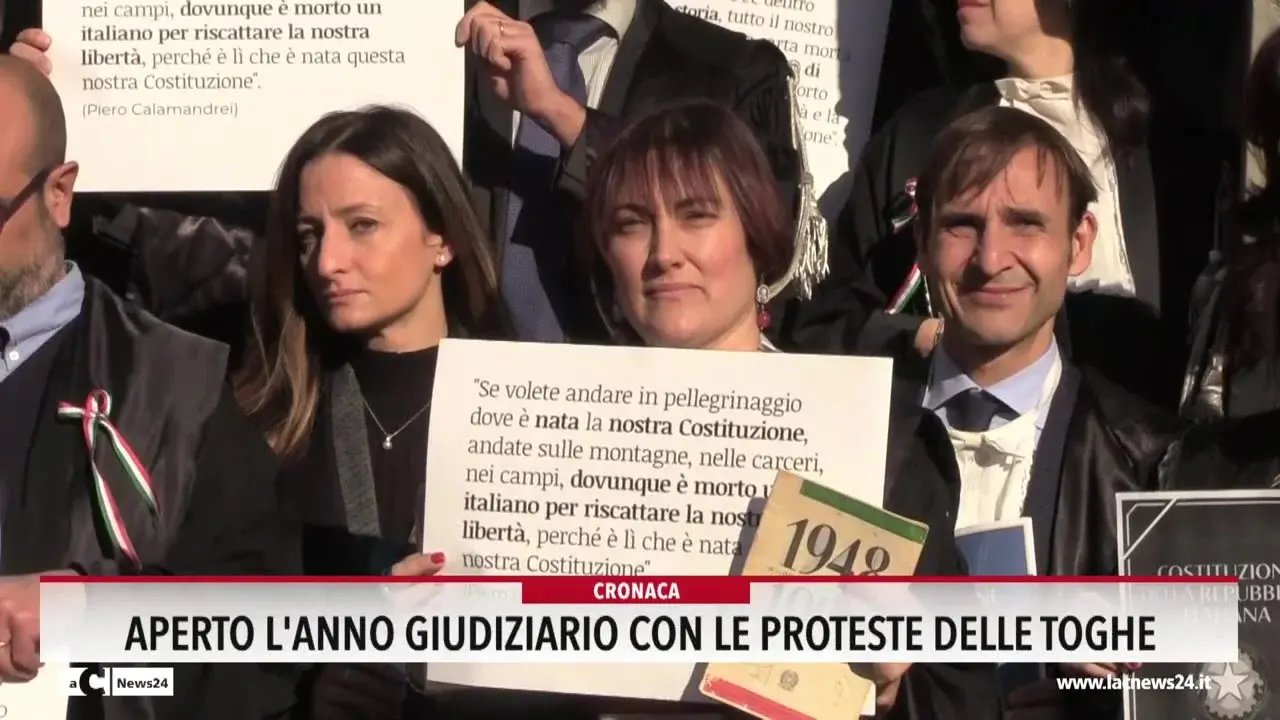 Aperto l'anno giudiziario con le proteste delle toghe