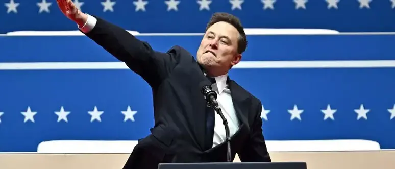 Elon Musk e il saluto nazista: quando le scuse sono peggiori del gesto\n