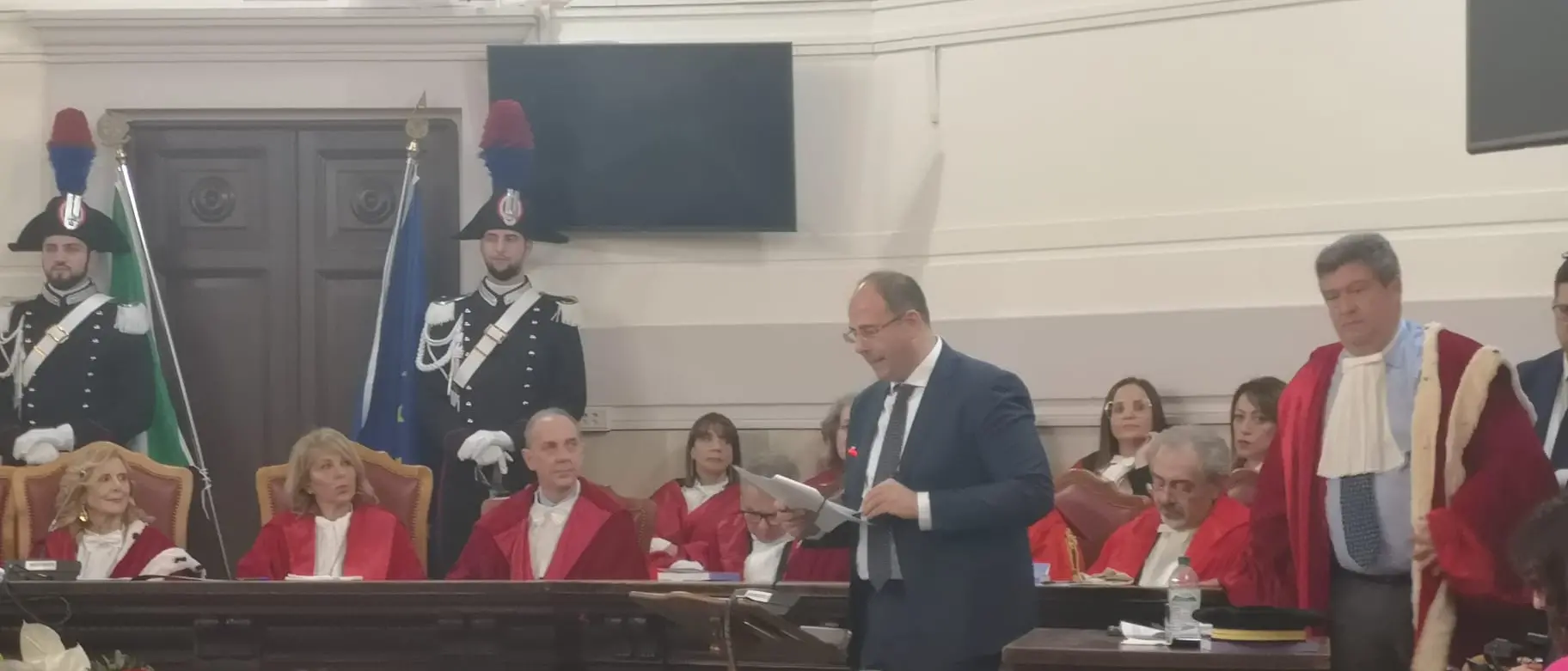 L’App che fa acqua e la strenua difesa di Napolillo: «Investiti altri 36 milioni di euro per la fase evolutiva e correttiva del software»\n