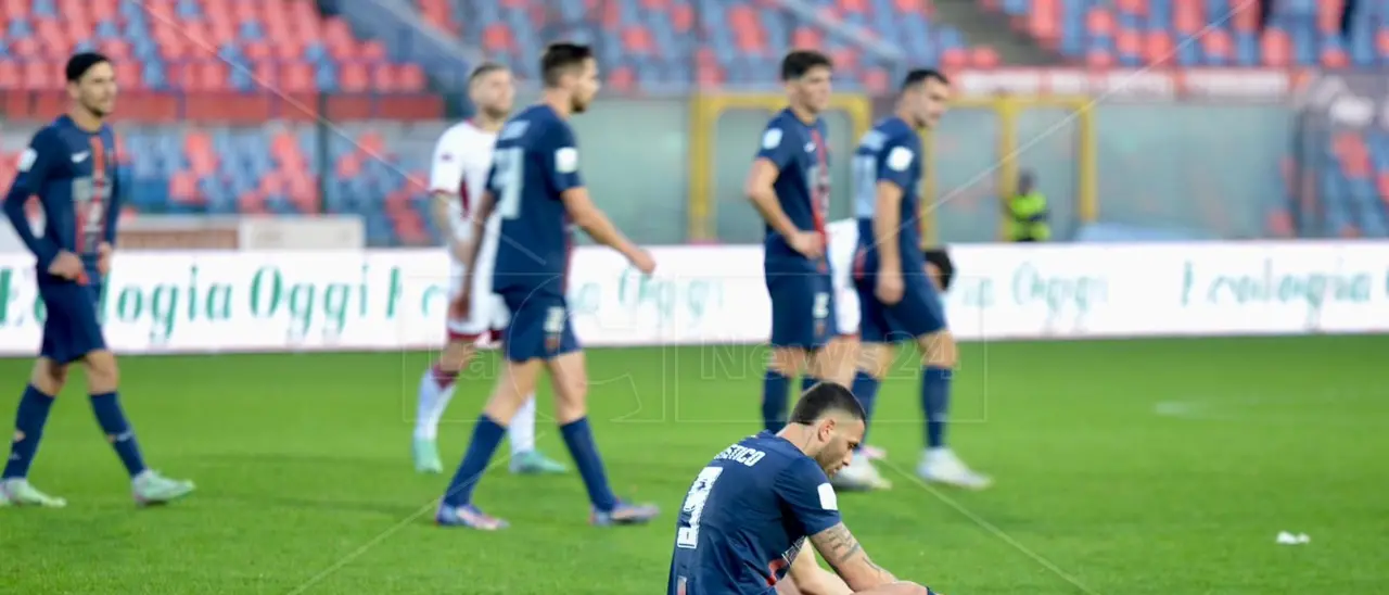 Cosenza, basta così. Al Marulla passa anche il Cittadella (e Guarascio lascia lo stadio prima del 90')