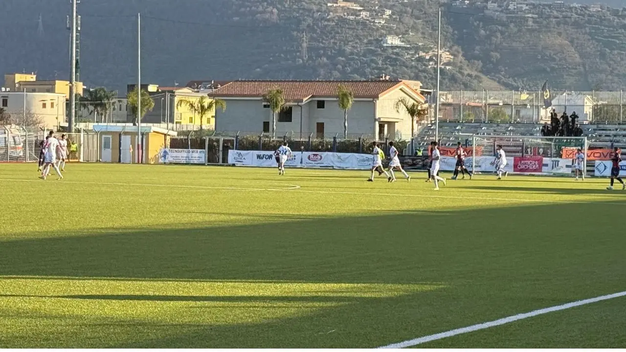 Serie D, la Vibonese fa la voce grossa a Pompei. I rossoblù si impongono con un netto 0-3\n