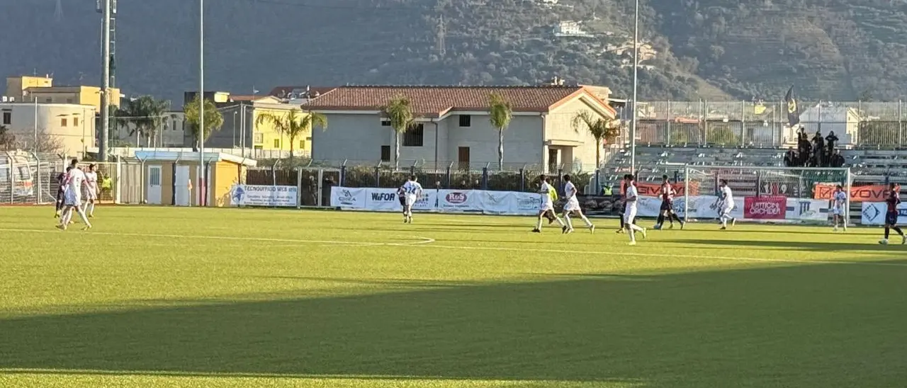 Serie D, la Vibonese fa la voce grossa a Pompei. I rossoblù si impongono con un netto 0-3\n