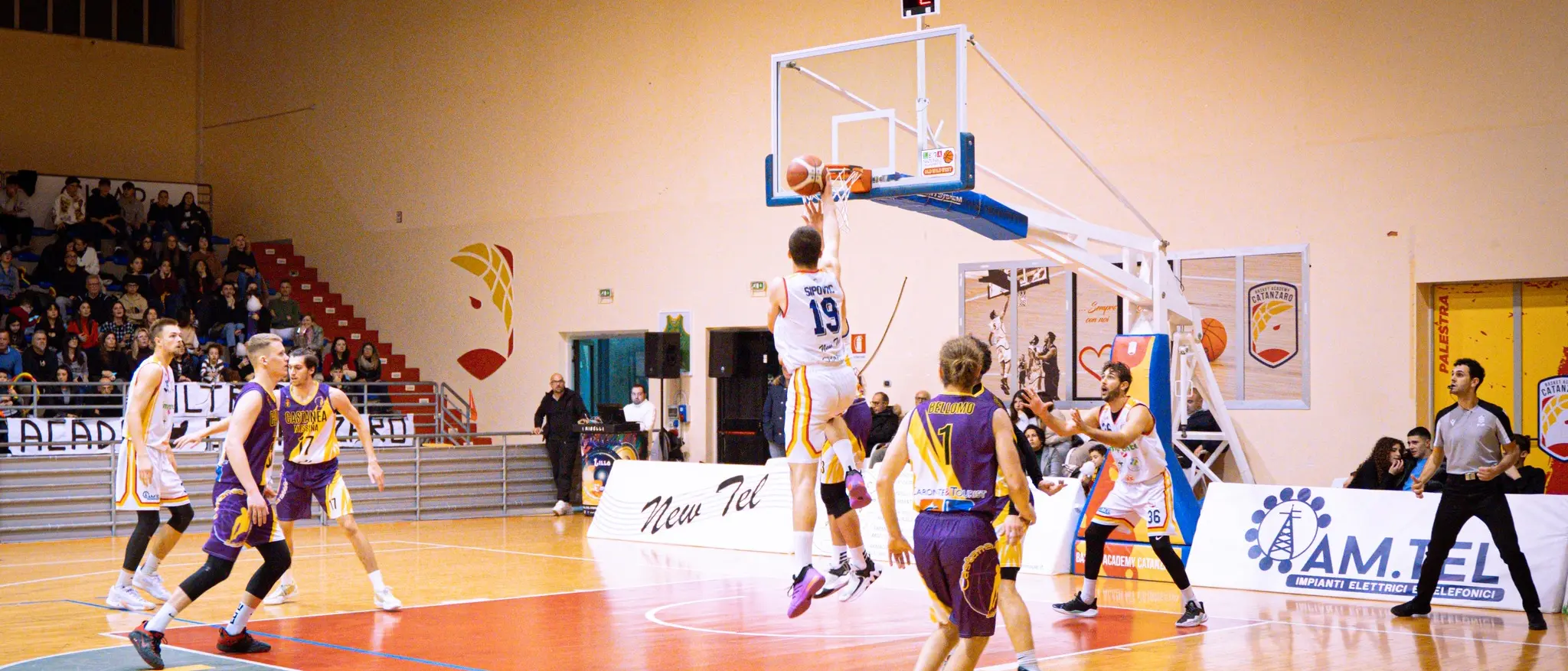 Basket, ventesimo turno negativo per le calabresi in Serie B: cadono Viola Reggio, Catanzaro e Rende