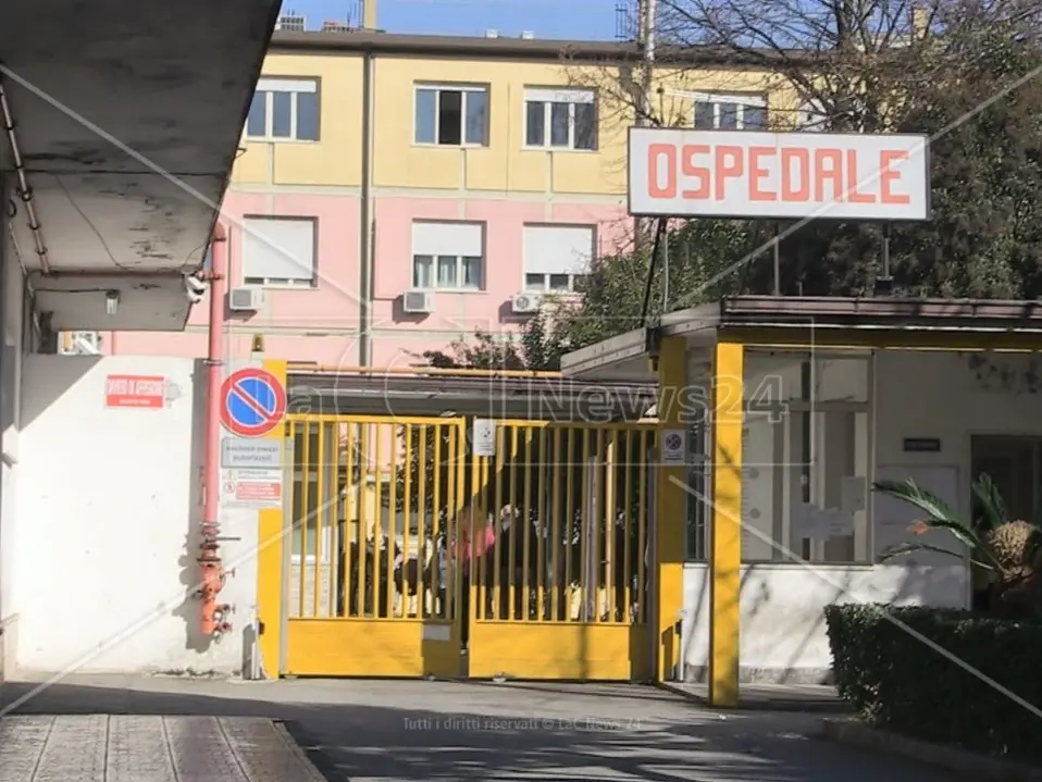 Vibo, ecco la tempesta perfetta: l’ospedale sta chiudendo e ancora non si sa dove trasferire medici e pazienti