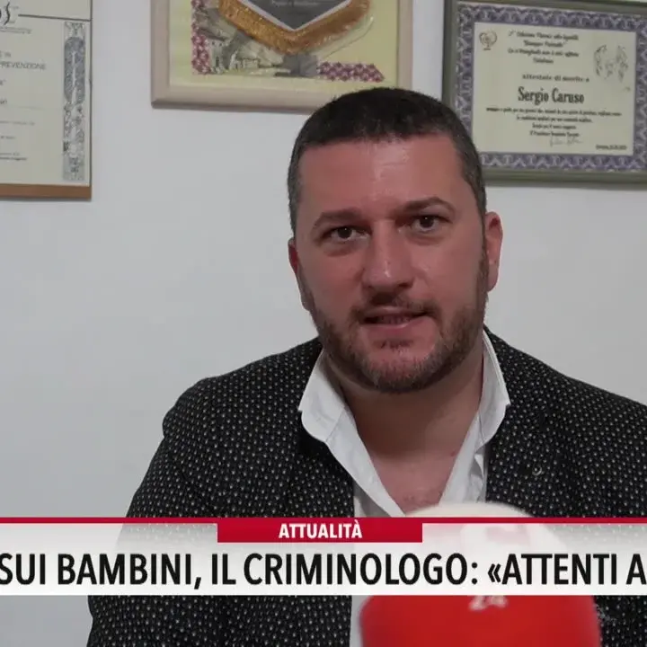 Violenza sui bambini, il criminologo Sergio Caruso: «Attenti ai segnali d'allarme»\n