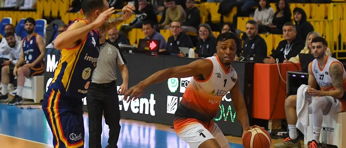 Basket, Viola RC torna alla vittoria: ne fa le spese Catanzaro. Rende si impone su Marigliano\n