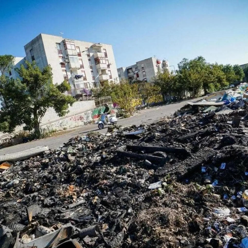 Terra dei Fuochi, la Corte dei diritti dell’uomo condanna l’Italia: «Ha messo in pericolo la vita degli abitanti»\n