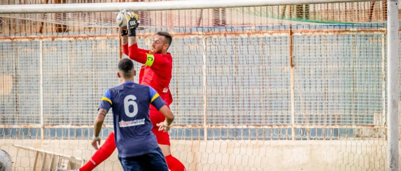 Serie D, la Vibonese attende il Castrumfavara. Il capitano dei siciliani Scuffia: «Vogliamo portare a casa punti salvezza»