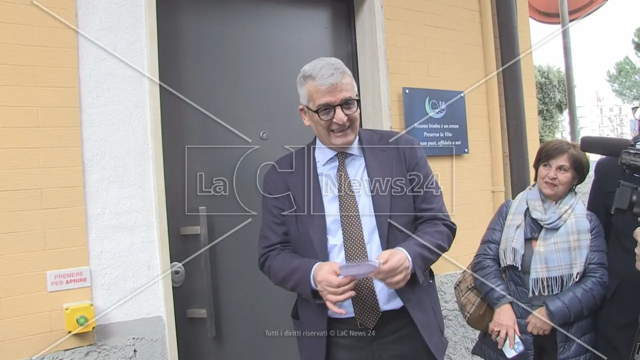 A Cosenza la “Culla per la Vita”: privacy, sicurezza e cure per un neonato prima di avviare il percorso di adozione