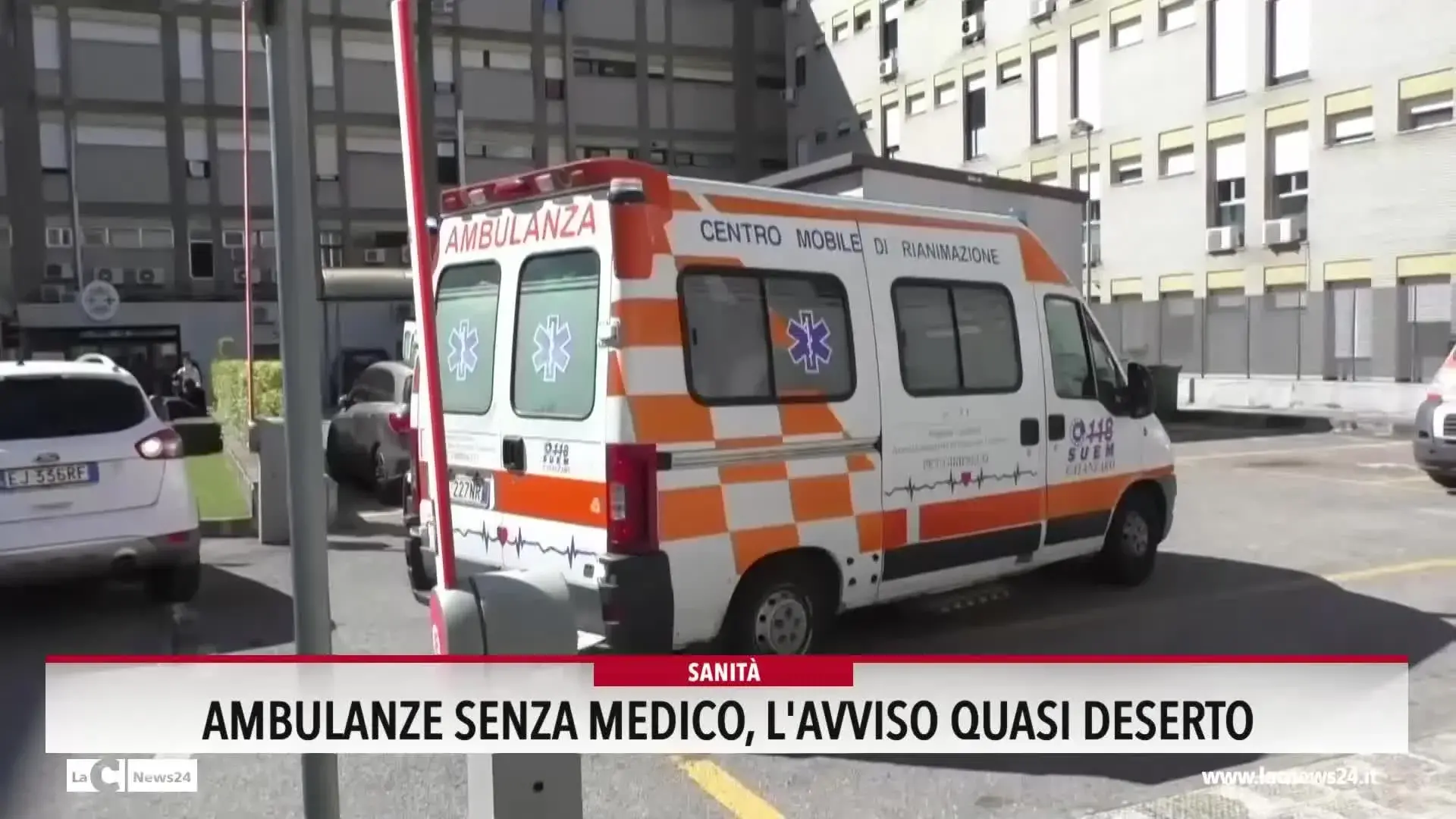 Ambulanze senza medico, l'avviso quasi deserto