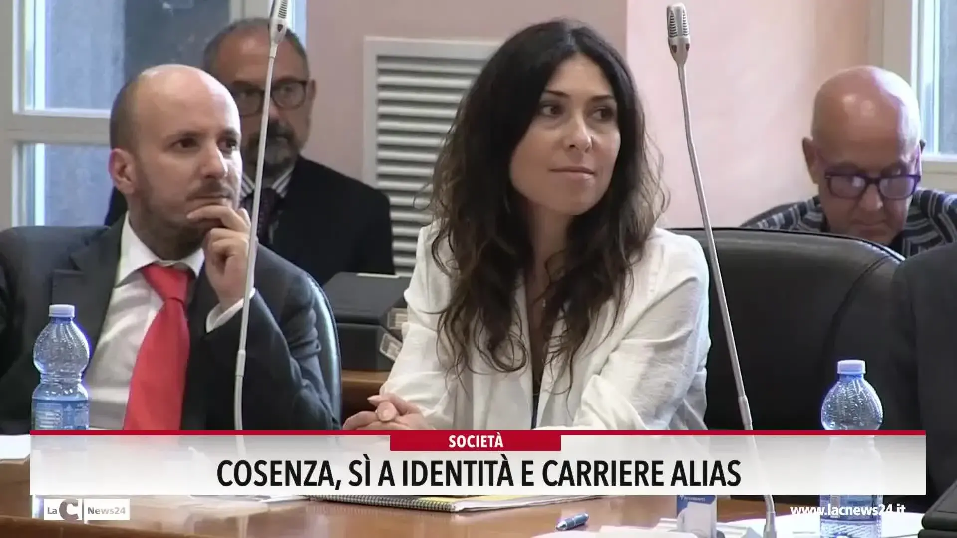 Cosenza, si a identita e carriere alias