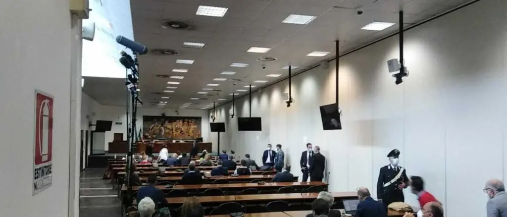 L'udienza preliminare di Recovery inizia all’insegna delle polemiche: «La sede naturale non è Catania» –\u00A0NOMI\n\n\n