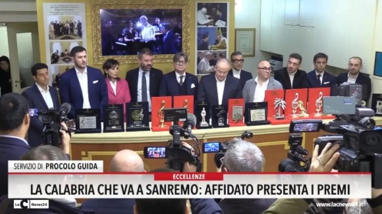 La Calabria che va a Sanremo: Affidato presenta i premi