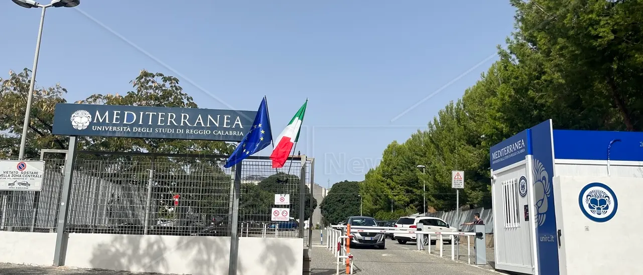 Identità di genere e diritto allo studio:\u00A0carriere Alias alla Mediterranea di Reggio ma le scuole restano indietro\n