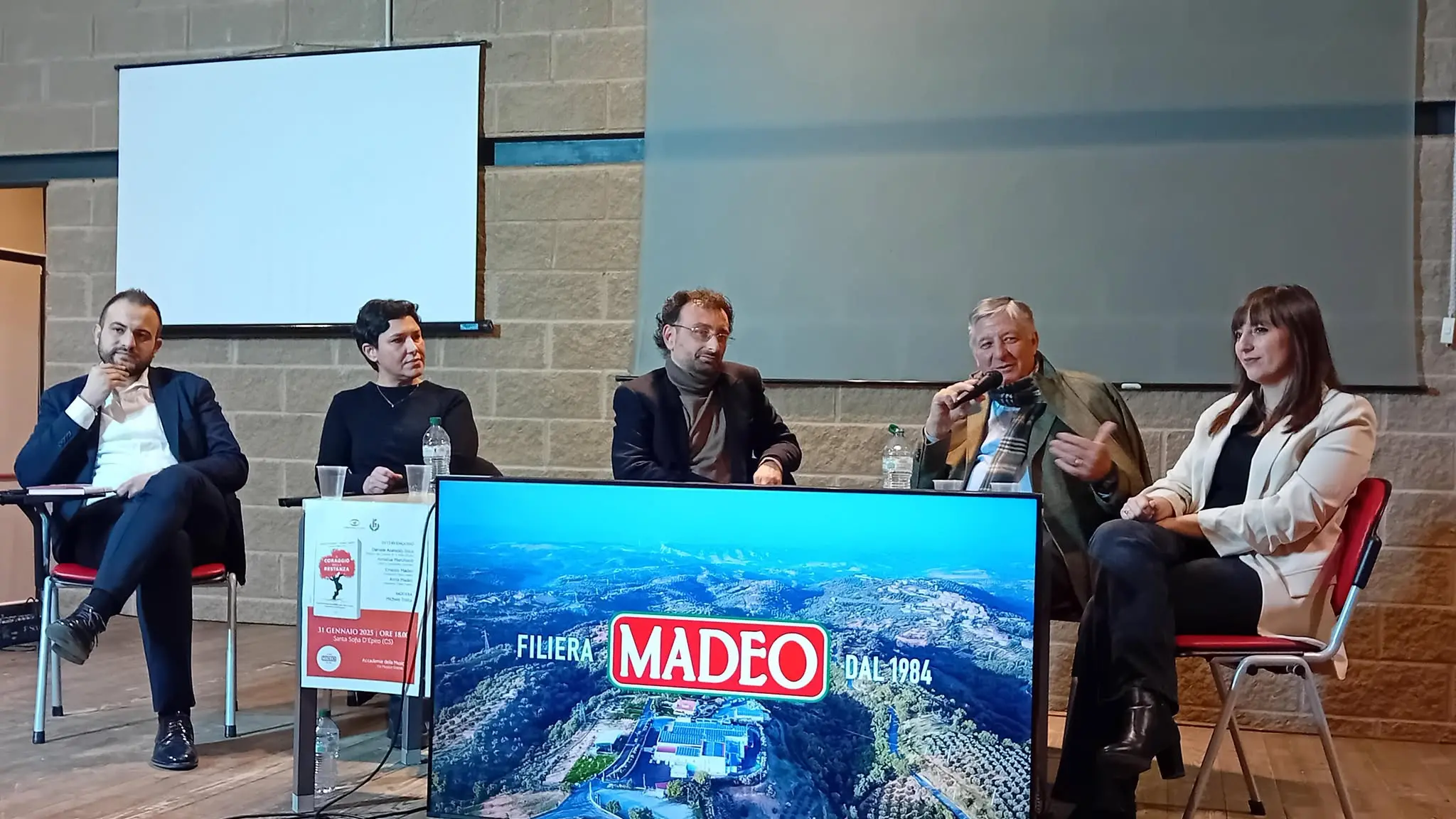 <p>Ernesto Madeo spiega la storia sociale della sua rinomata azienda</p>\\n