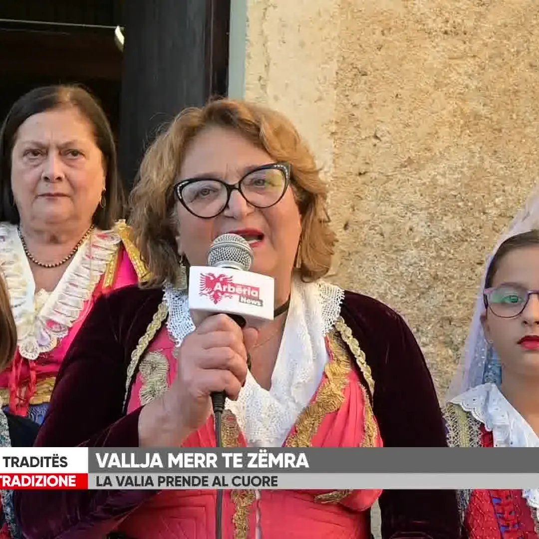 La Valia, rivive a Santa Caterina Albanese l’antica danza che simboleggia il ciclo delle stagioni