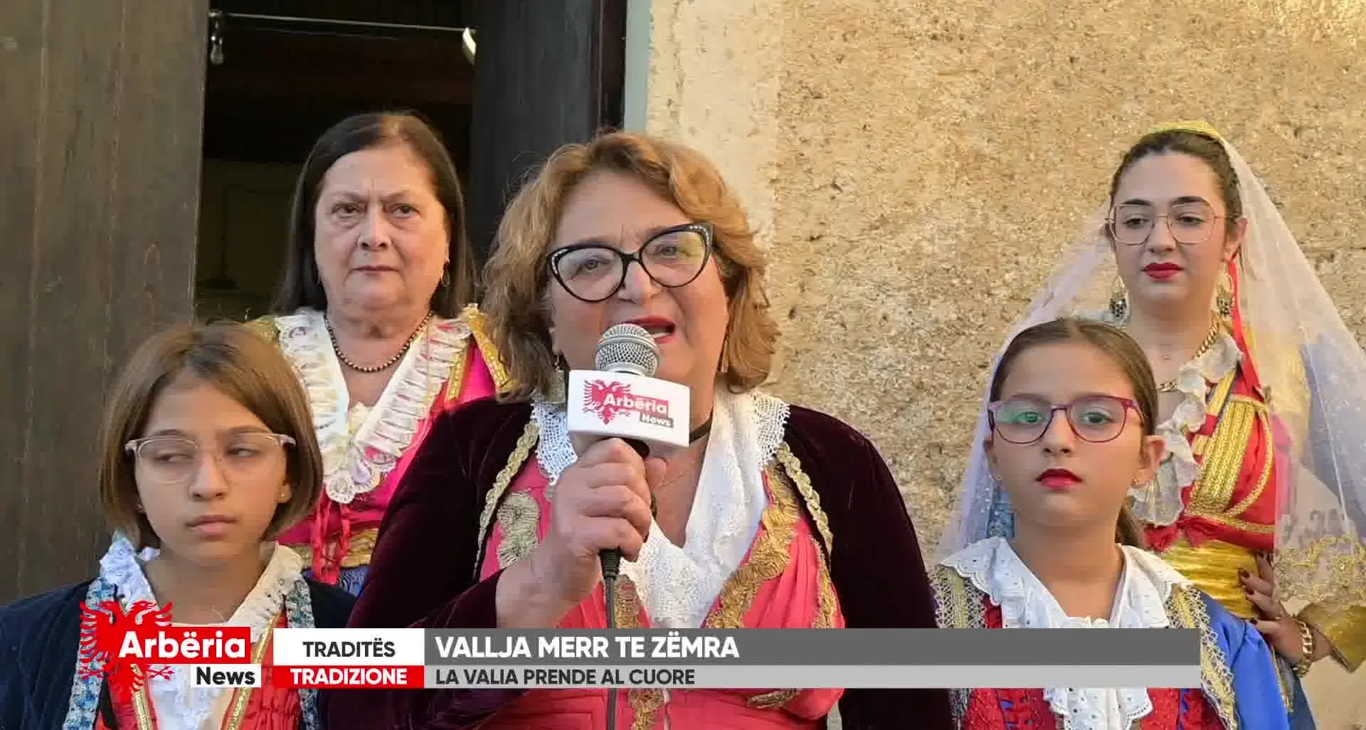 La Valia, rivive a Santa Caterina Albanese l’antica danza che simboleggia il ciclo delle stagioni