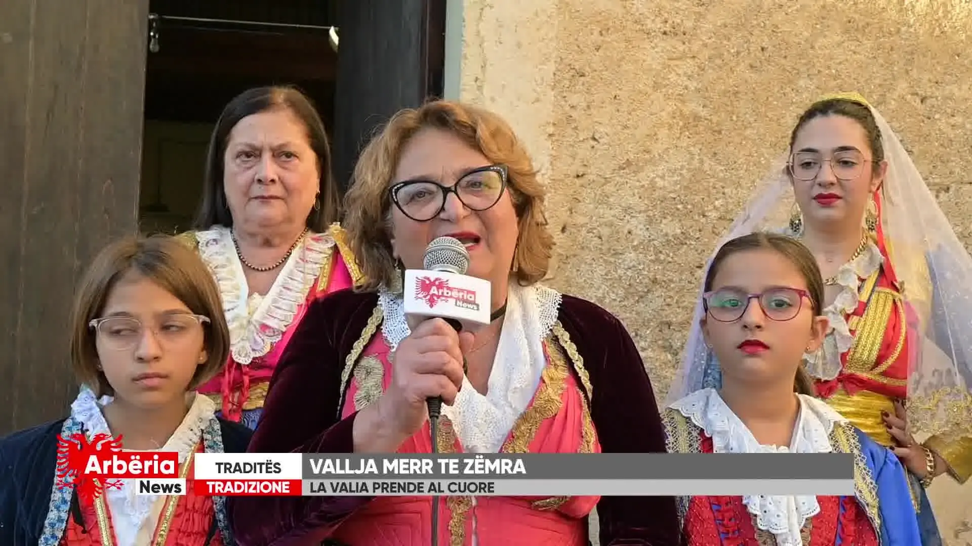 La Valia, rivive a Santa Caterina Albanese l’antica danza che simboleggia il ciclo delle stagioni