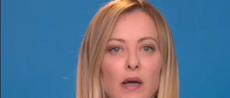 Lo scontro tra Governo e magistrati mette in secondo piano i veri temi. E la Politica resta solo un ricordo