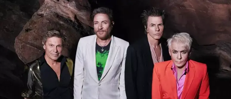 Simon Le Bon e i Duran Duran tornano a Sanremo: nostalgia, effetti speciali e un jingle firmato Gabry Ponte