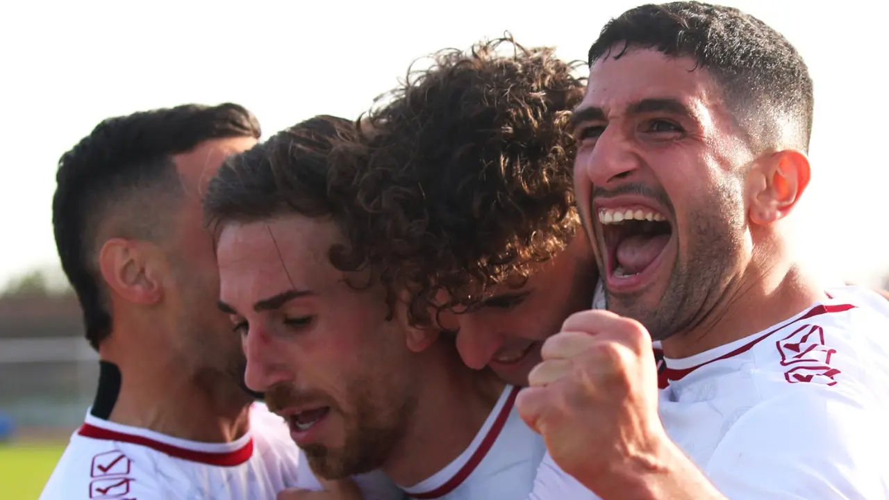 Serie D, cresce l’attesa per lo scontro promozione Reggina-Siracusa. Derby tra Locri e Sambiase, mentre la Vibonese va a San Cataldo