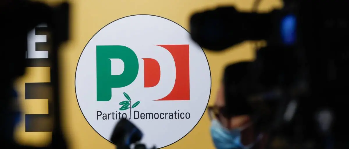 Nel Cosentino nasce un nuovo Pd che attacca quello vecchio: «Segretario e dirigenti mossi solo da interessi»\n