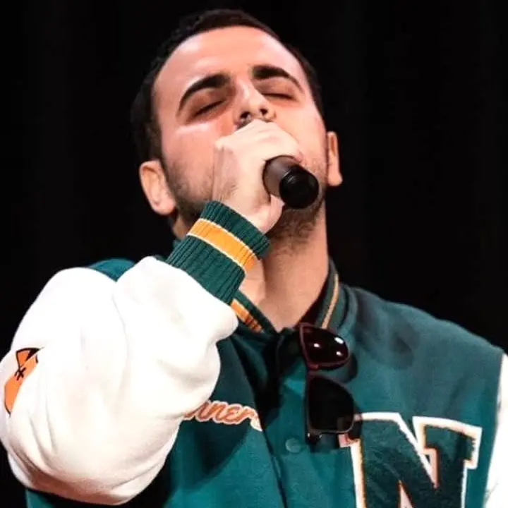 Federico, giovane talento dall’animo inquieto e con la passione per la musica: «I miei idoli? Gratteri, Rino Gaetano e Maradona»