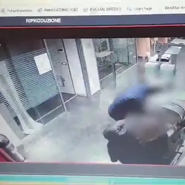 Neonata rapita a Cosenza, i genitori di Sofia diffidano la clinica: «Mai neanche un messaggio di scuse alla madre»\n