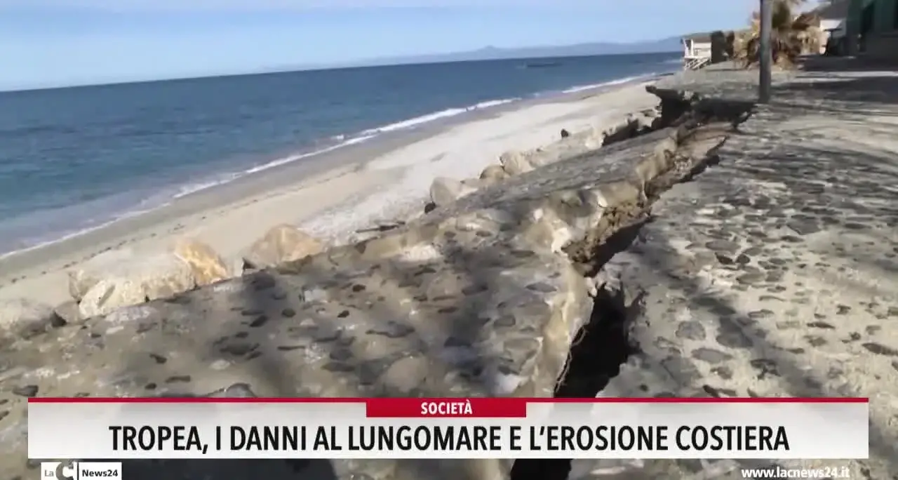 Tropea, i danni al lungomare e l'erosione costiera