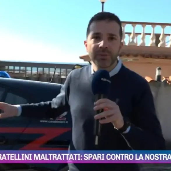 Fratellini di Paola maltrattati, paura per l’inviato di Pomeriggio 5: sente esplodere dei colpi dopo aver chiesto un’intervista