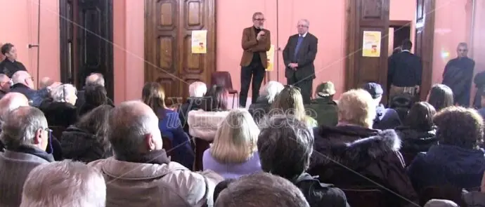 Sanità Vibo, il centrosinistra: «Occhiuto mortifica le istituzioni comunicando il piano per l’ospedale su Instagram»