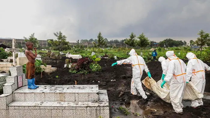 <p>Tante le vittime del conflitto in Congo (foto Ansa)</p>\\n , EPA