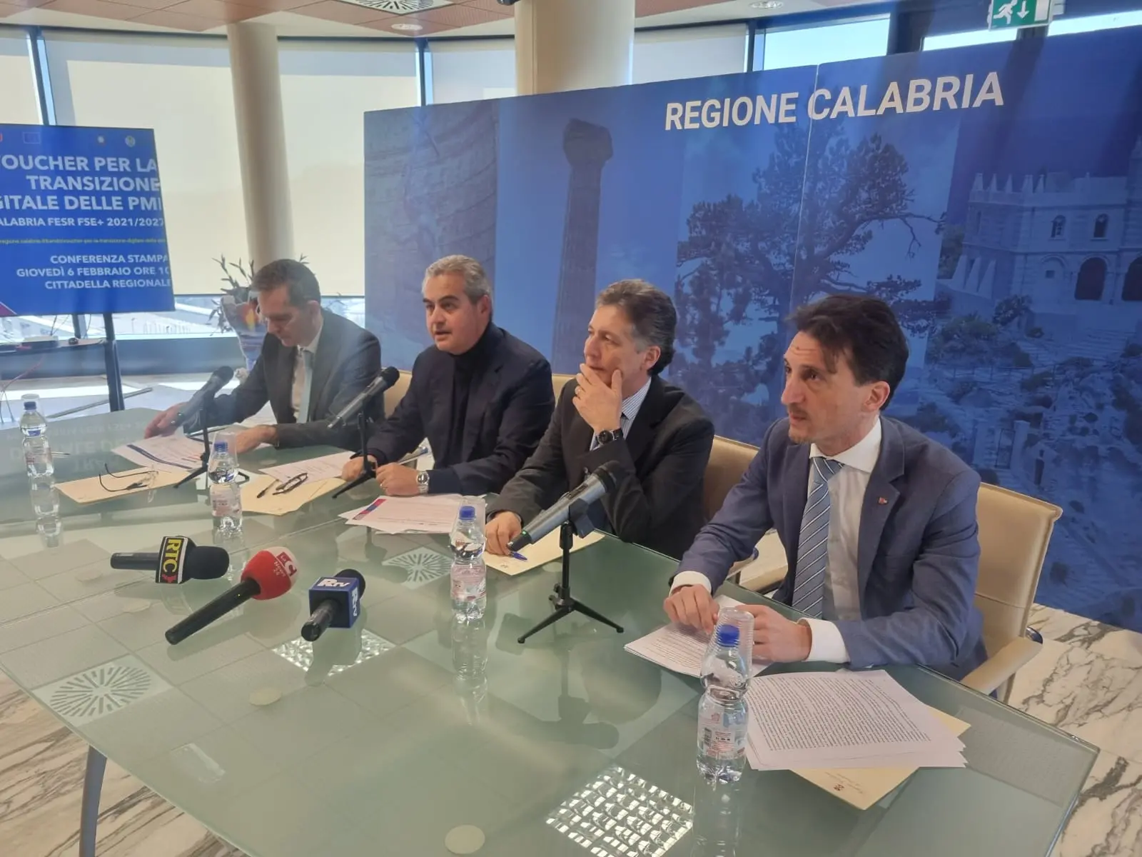 La Regione Calabria scuote le Pmi sulla transizione digitale: voucher per 5 milioni