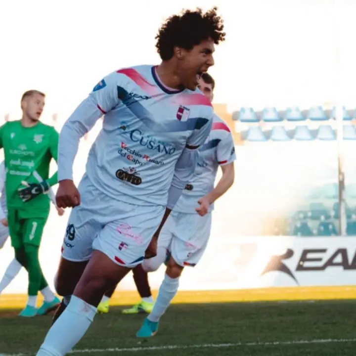 Serie D, la Vibonese chiamata alla trasferta in casa della Sancataldese. Castillo: «Ci stiamo allenando con il sorriso»