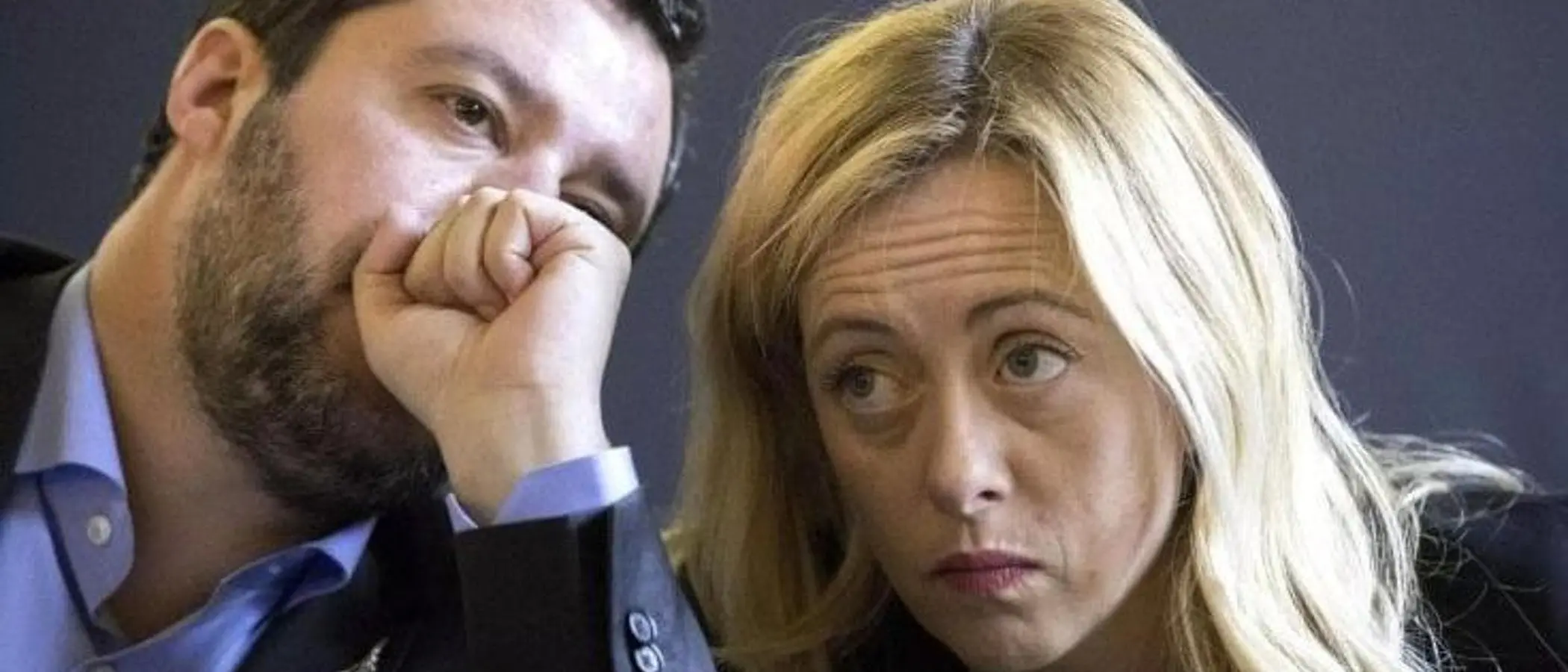 Fratelli coltelli: nelle chat segrete di FdI Salvini è un “bimbominkia” e la Lega un partito “senza onore”\n