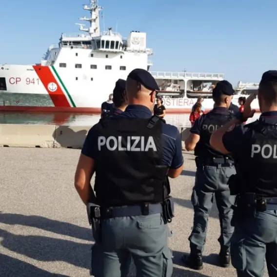 Migranti, fermati i due presunti scafisti dello sbarco avvenuto il 2 febbraio a Crotone