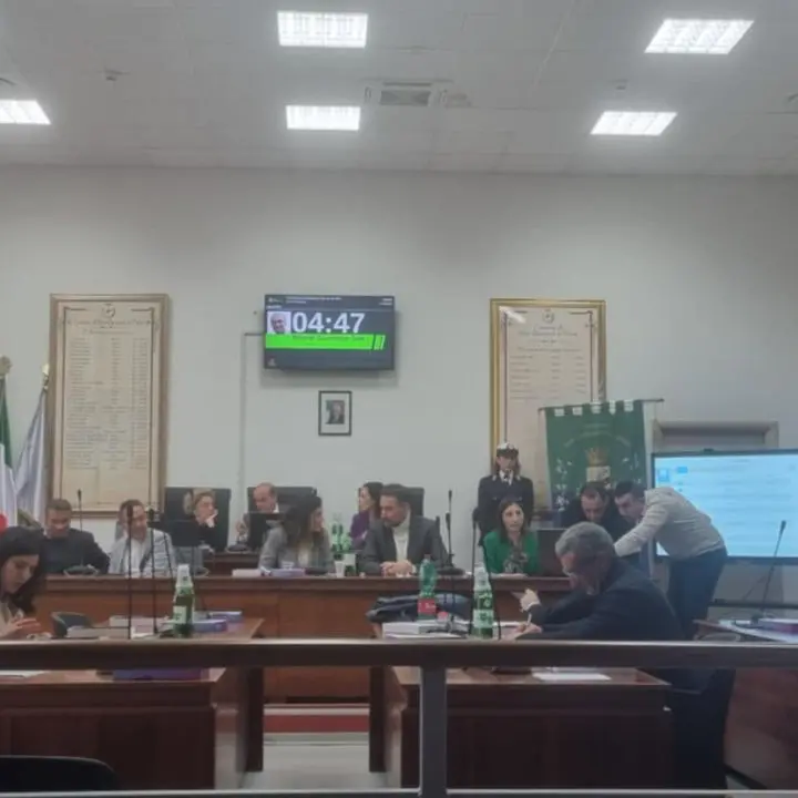 San Giovanni in Fiore, duro scontro in Consiglio comunale tra maggioranza e opposizione sulla sanità\u00A0\n