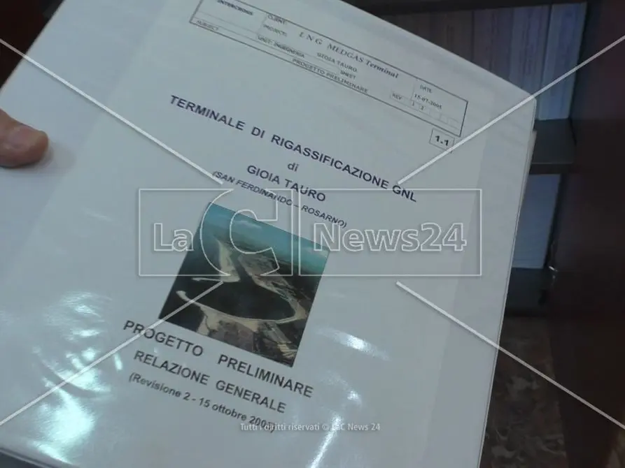 L’appello di Romano (Noi Moderati) per il rigassificatore di Gioia Tauro: «È cruciale per la sicurezza energetica»